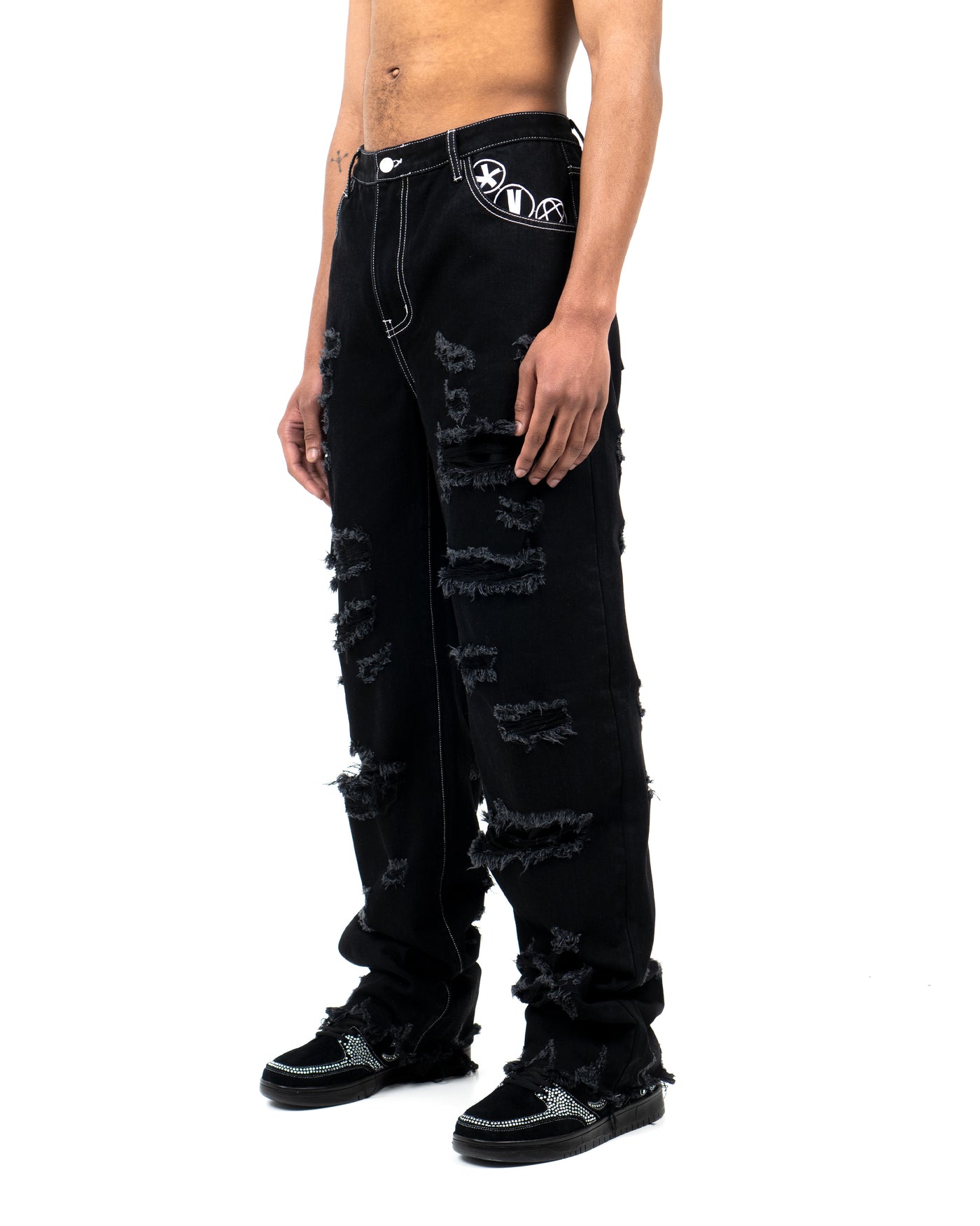 DISTRESSED DENIM